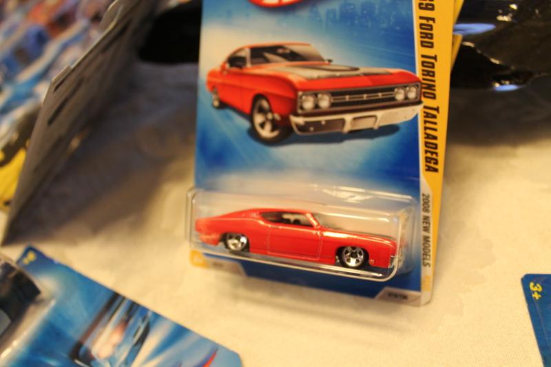 Illustration for article titled Enormous Die-Cast Collection - Box 10 - 2008 HW